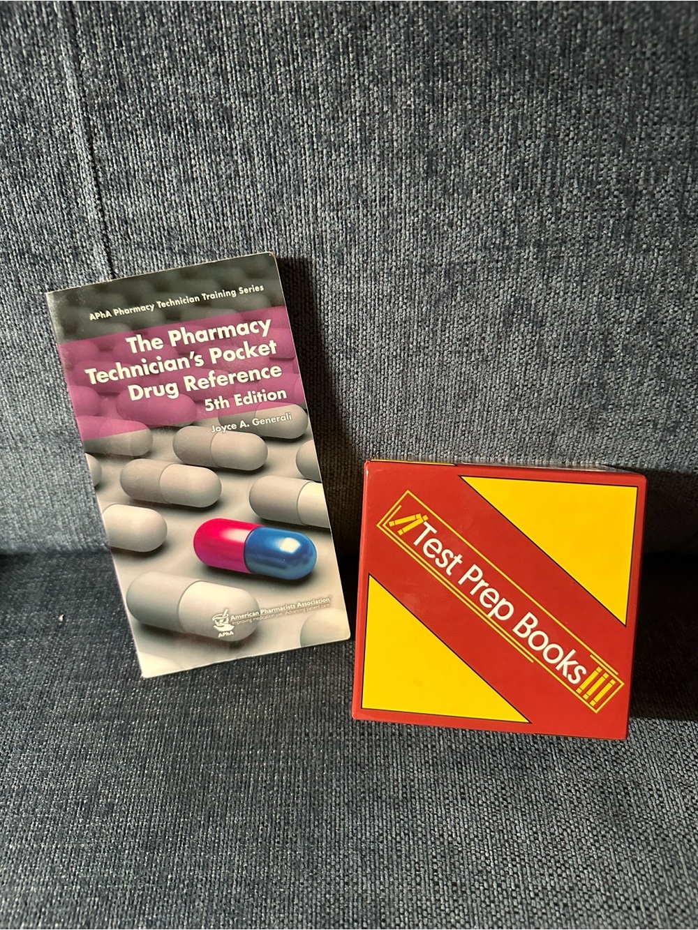 The Pharmacy Technician's Pocket Drug Reference 5th Edition & PTCB Study Cards